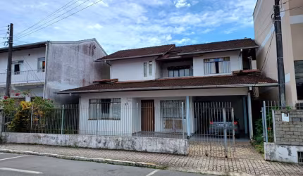 Casa com 6 quartos à venda no Gaspar Mirim, Gaspar , 300 m2 por R$ 1.060.000