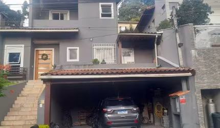 Condomínio Vila Velha - Casa Alto Padrão à venda em Carapicuíba/SP na Granja Viana, no condomínio Vila Velha 192m²
