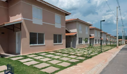 Condomínio Bosques Da Vila - casa à venda em Cotia/SP no Jardim Petrópolis no Condomínio Bosques da Vila 68m²