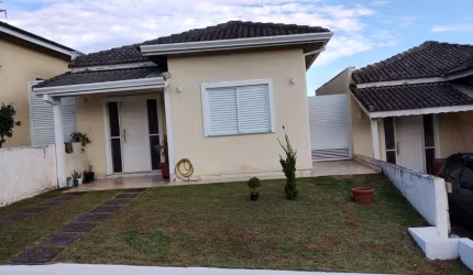 Residencial Oásis - Casa térrea e isolada à venda em Vargem Grande Paulista/SP no condomínio Óasis 89m²