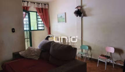 Casa estilo sobrado com 108,70m² de área construída sendo 3 dormitórios na Avenida Raposo Tavares - Piracicaba /SP
