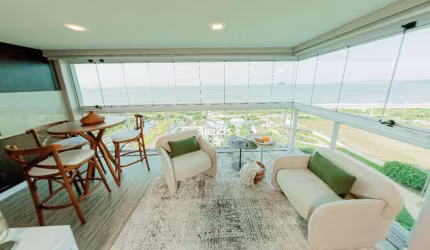 Apartamento à venda com 3 quartos em Balneário Piçarras-SC