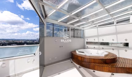 Apartamento duplex á venda com 3 suites e terraço, no Bigorrilho em Curitiba.