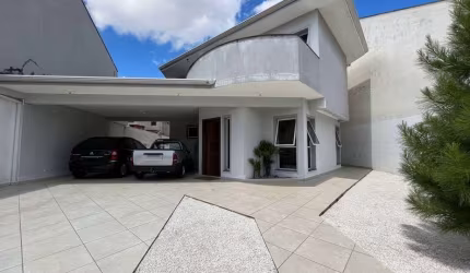 Casa Residencial com 3 quartos  à venda, 328.00 m2 por R$1499000.00  - Boqueirao - Curitiba/PR