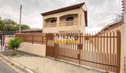 Sobrado com 4 dormitórios à venda, 225 m² por R$ 780.000,00 - Quiririm - Taubaté/SP