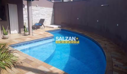 Sobrado com 3 dormitórios à venda, 233 m² por R$ 650.000,00 - Residencial Novo Horizonte - Taubaté/SP