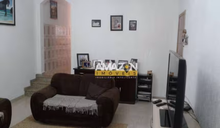 Sobrado à venda, 240 m² por R$ 380.000,00 - Alto São Pedro - Taubaté/SP