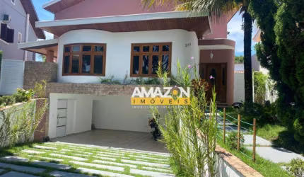Sobrado com 4 dormitórios à venda, 300 m² por R$ 1.500.000,00 - Condomínio Taubaté Village  - Taubaté/SP