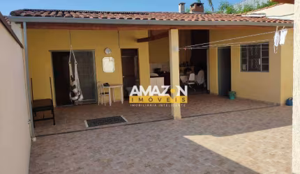 Casa com 3 dormitórios à venda, 130 m² por R$ 450.000,00 - Vila Marly - Taubaté/SP