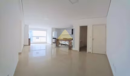 Apartamento à venda no Centro de Itajaí no Ed. Dourado do mar