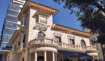 Apartamento com 2 quartos à venda na Rua Santo Inácio, 295, Moinhos de Vento, Porto Alegre por R$ 1.850.000
