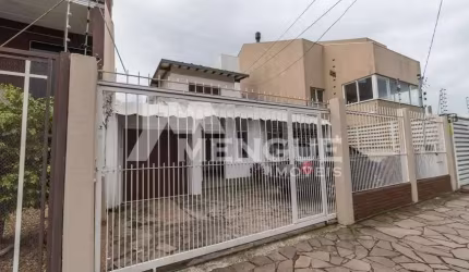 Casa com 4 quartos à venda na Rua Abaeté, 416, Sarandi, Porto Alegre por R$ 665.000