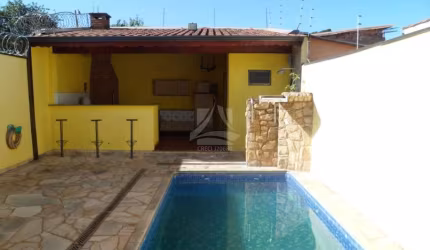 Casa com 6 quartos à venda no Ipiranga, Ribeirão Preto  por R$ 420.000