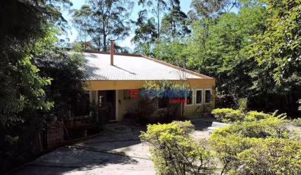 Casa com 4 dormitórios à venda, 415 m² por R$ 1.900.000,00 - Vila Real Moinho Velho - Embu das Artes/SP