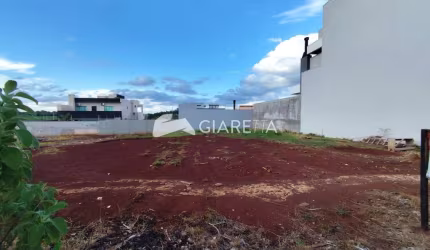 Terreno amplo e com ótima localização à venda no JARDIM TOCANTINS, TOLEDO - PR