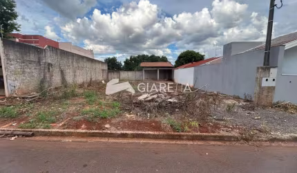 Terreno amplo à venda com ótima localização no JARDIM PANCERA, TOLEDO - PR