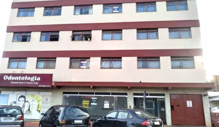 Apartamento muito espaçoso para locação no Centro, Toledo - PR