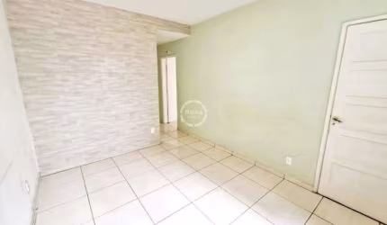 'Apartamento de 1 Quarto com Garagem no José Menino, a Apenas 30 Metros da Praia'