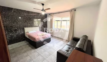 Apartamento com Espaço Gourmet na Ponta da Praia!