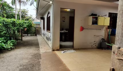 Casa Residencial em Aririu