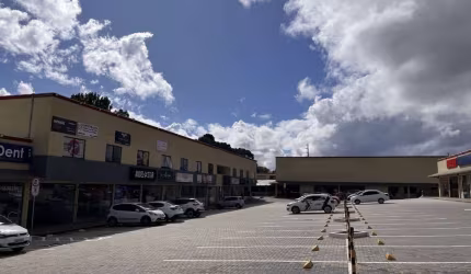 Sala Comercial para alugar, 17.43 m2 por R$1060.00  - Sitio Cercado - Curitiba/PR