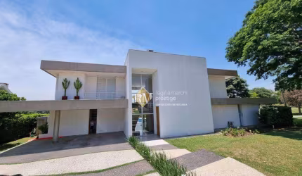 Linda casa de esquina disponível para venda ou locação no Condomínio Haras Paineiras - Salto/SP