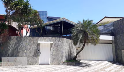 Casa à Venda com 575 m² de Terreno e 354 m² de área Construída  por 2.600.000,00
