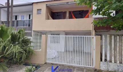 Sobrado a venda 03 quartos próximo ao mar