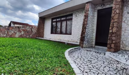 Casa em excelente localização Guabirotuba