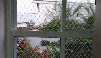 Casa 2 suítes 1 vaga em condomínio fechado Vila Nilo