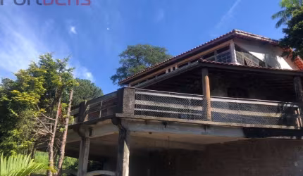 Sobrado Para Vender com 3 quartos 2 suítes no bairro Santa Inês em Caieiras