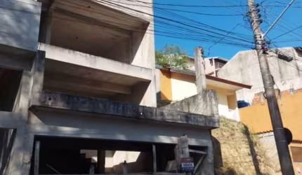 Sobrado Para Vender com 3 quartos 1 suítes no bairro Serpa em Caieiras