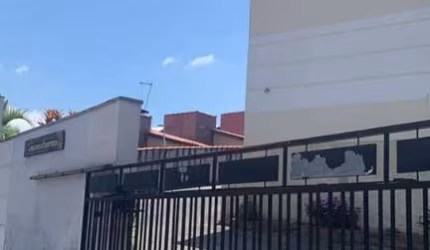 Sobrado Para Vender com 2 quartos no bairro Chácaras São José em Franco Da Rocha