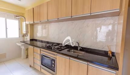Apartamento semimobiliado à venda, condomínio clube, 3 quartos sendo 1 suíte no Bairro Pinheirinho, Curitiba/PR.