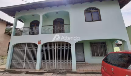 SOBRADO NO CENTRO DA CIDADE