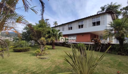Oportunidade Imperdível  Casa à Venda com Vista Panorâmica