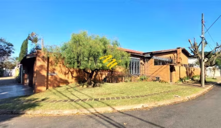Casa à venda em Campinas, Parque São Quirino, com 5 quartos, com 323.95 m²