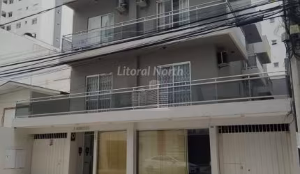 Apartamento mobiliado a venda no Centro de Balneário Camboriú