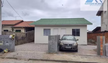 TRÊS CASAS CONJUGADAS PARA VENDA EM TIJUCAS