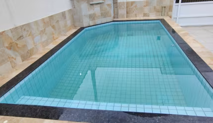 Casa 3 quartos - Piscina - Lado Praia na Vila Caiçara em Praia Grande - RP590