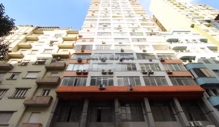01 dormitório no centro com elevador