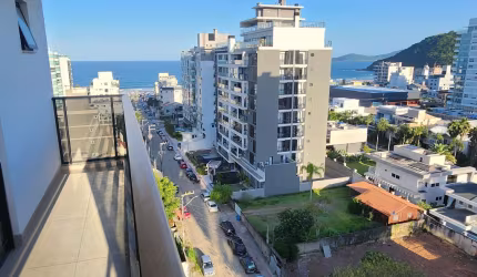 Apartamento NOVO na Rua Julio Kumm, na Praia Brava de Itajaí