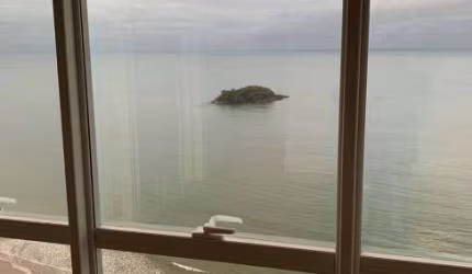 MILLENIUM PALACE, frenter mar, 1 por andar em Balneário Camboriú