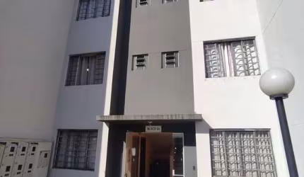 Apartamento em Jardim Três Lagoas  -  Maringá
