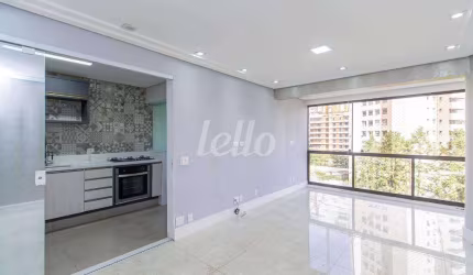 Apartamento com 3 quartos para alugar na Rua Domingos Lopes da Silva, --, Vila Suzana, São Paulo, 80 m2 por R$ 3.600