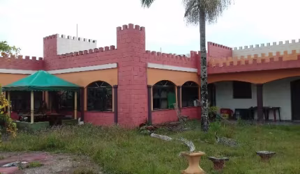 Imóvel comercial à venda no bairro Jardim Grandesp, em Itanhaém * Lado praia, em rua asfaltada.