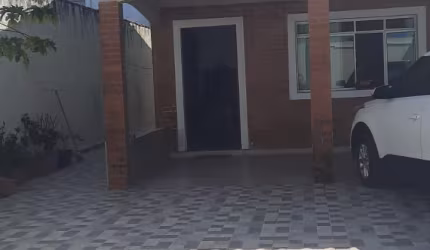 CASA A VENDA EM ITANHAEM - CIBRATEL II - COM PISCINA E CHURRASQUEIRA .