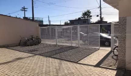 Excelente casa em condomínio localizada no bairro Jardim América