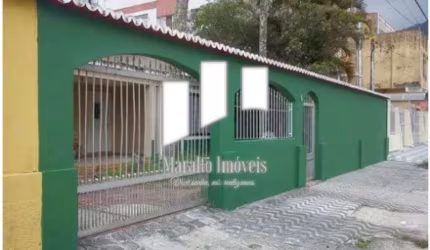 Casa com piscina e churrasqueira em Praia Grande SP.
