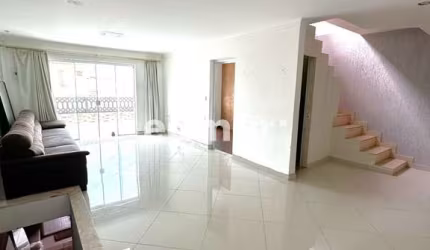 Casa com 3 quartos para alugar na Vila Curuçá, Santo André  por R$ 4.000